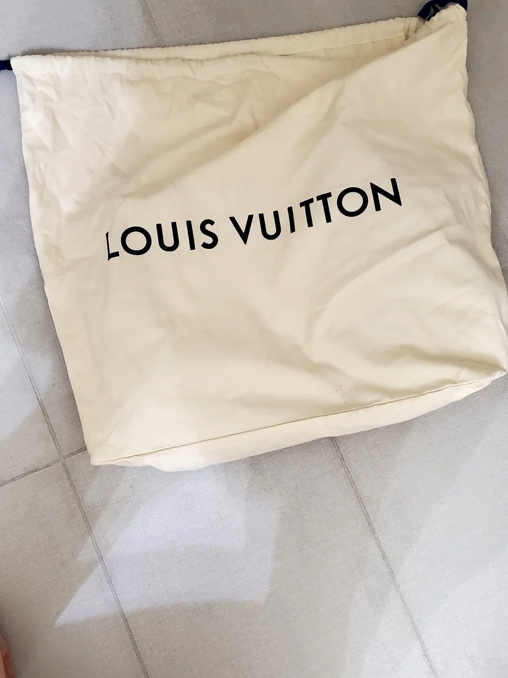 Louis Vuitton Monogram Canvas Tote with Natural Vachetta Trim